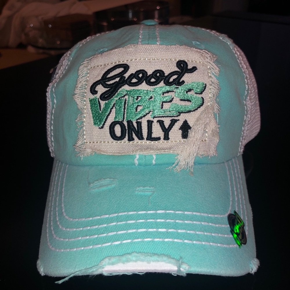 Good Vibes Only Hat